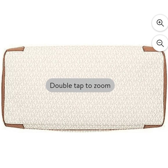 Michael Kors Travel Large Duffle Bag in PVC Signature in vanilla - Picture 5 of 8